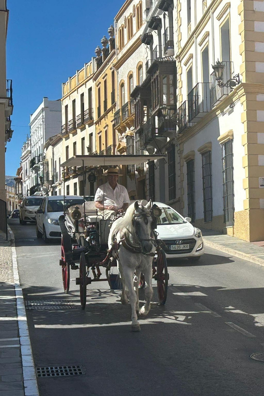 ab Marbella: Private VIP-Tour Ronda incl. Transfer + Tapas - La Ciudad: the old town walk that rewards a relaxed pace