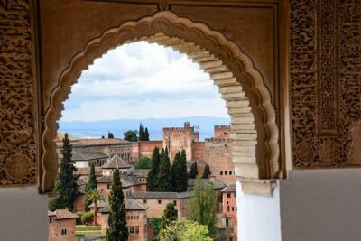 Alhambra and Granada Private Tour from Marbella, Malaga and port - How the 9-hour schedule plays out (and why it matters)