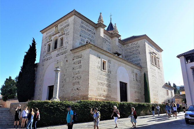 Alhambra Private Tour Hotel or Shore Pickup in Marbella or Malaga - Palace of Charles V: the Renaissance contrast you’ll notice fast