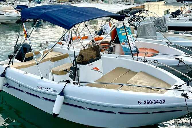 Alquiler de barco sin titulacion en Malaga - A Boat Rental in Malaga, Built for First-Timers (Without License Worries)