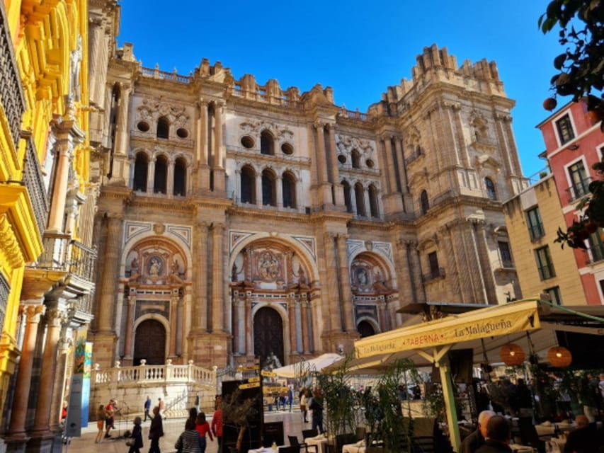 Audioguide City Walk Malaga for cruises (German & English) - Practical logistics that can make or break the day