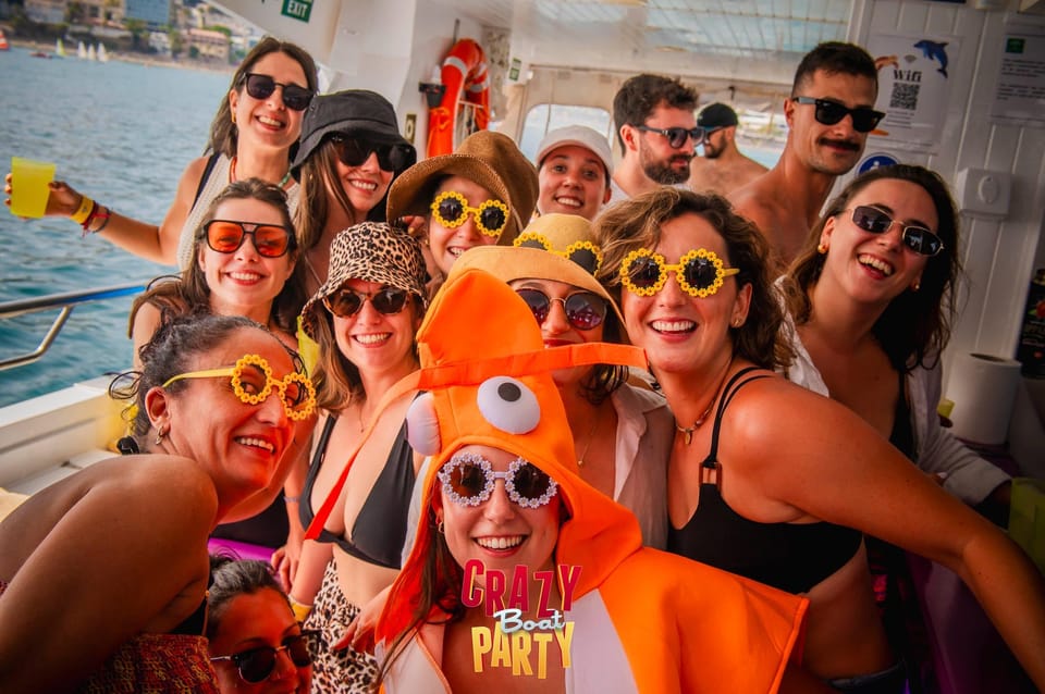 Benalmadena: Boat Party with a Drink - Drinks and the Real Value of the Price ($88)