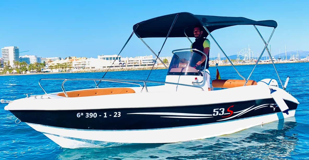 Benalmádena: Boat Rental without License - No-License Boating in Benalmádena: How It Really Feels