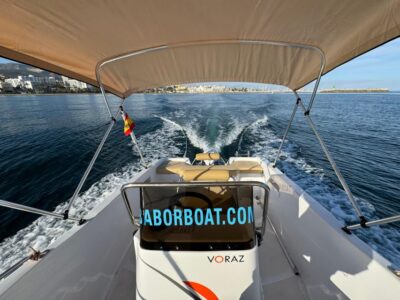 Benalmádena: Costa del Sol License-Free Boat Rental - Getting from dock training to captain mode