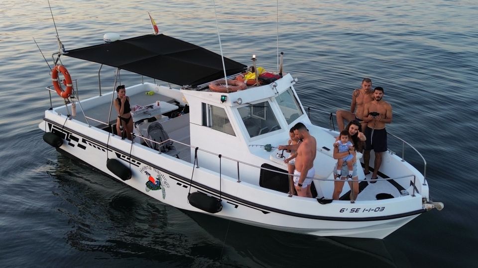Benalmadena: Private Boat Trip with Drinks & Snacks - Snorkeling and swimming with gear included (and no extra fuss)