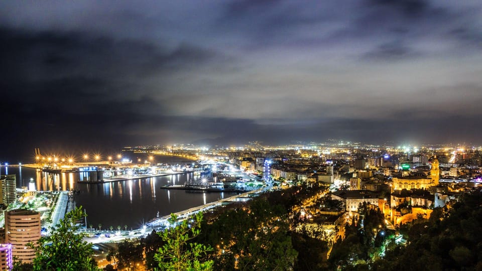 Best of Málaga: Private Walking Tour with a Local - Málaga Cathedral and the Old-City Feel You Can Walk Into