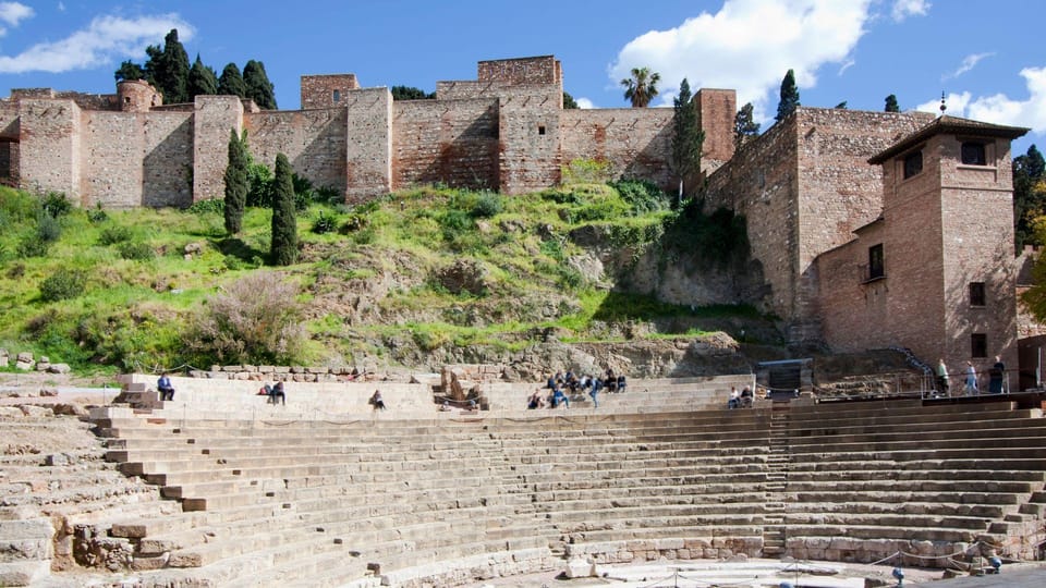 Best of Málaga: Private Walking Tour with a Local - Calle Larios for Shopping and City-Style Strolls