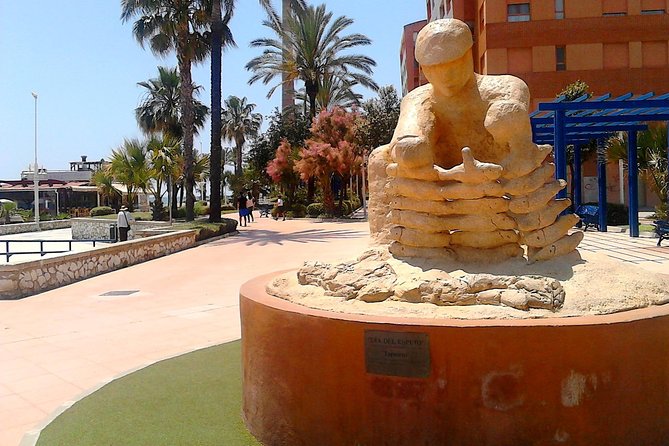 Bike Rental in Malaga - Where You Can Stop: Breaks, Locking, and Not Stressing