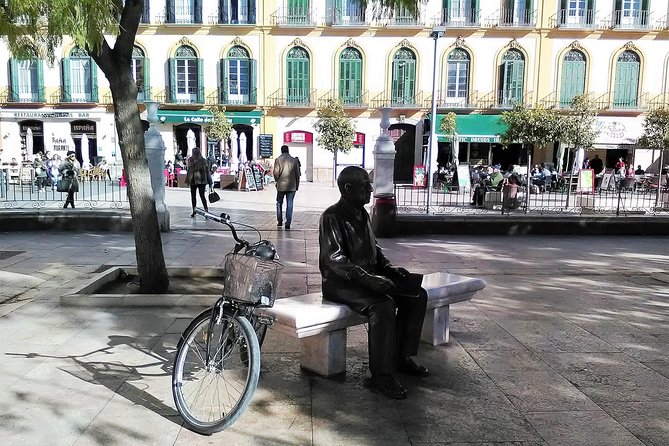 Bike Rental in Malaga - Gear Included: Lock, Helmet Options, and Baby Seats