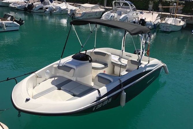 Boat rental Bayliner 60 cv 1/2 day - Key things to know before you go