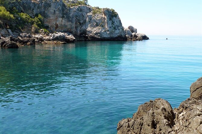 Boat rental Bayliner 60 cv 1/2 day - Price and Value: The Real Math for Up to 5 People
