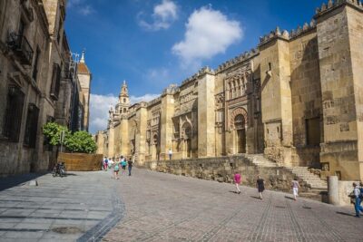 Cordoba Tour with Mosque, Synagogue and Patios from Malaga - Getting going in Malaga: meeting point and coach setup