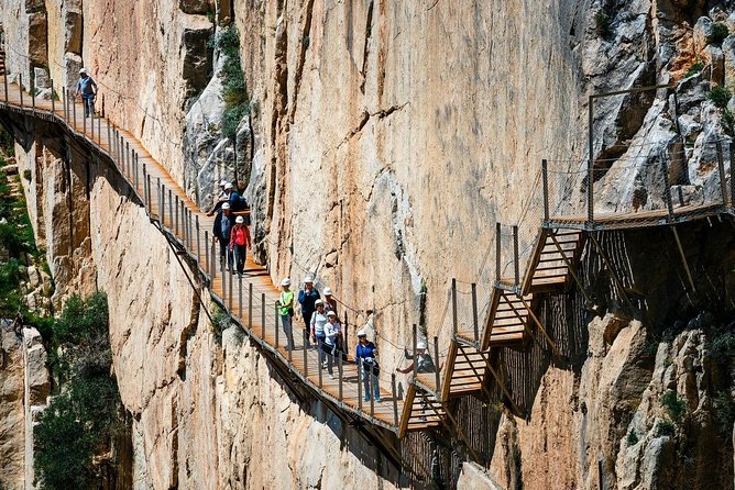 Dare to take a walk along the Caminito del Rey path private tour from Malaga - Your day’s rhythm: drive out, guided gorge hike, optional lunch, return