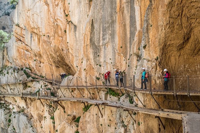 Dare to take a walk along the Caminito del Rey path private tour from Malaga - Who this private tour is best for (and who should skip)