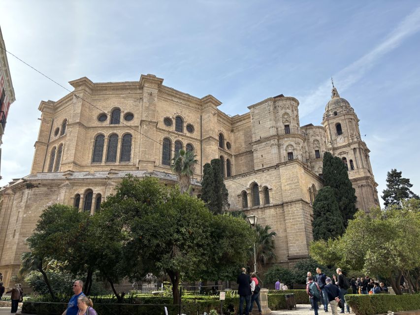 Discover Málaga in 2 Hours: Relaxing Tour by Electric Car - Who This Tour Fits Best (And Who Might Want Something Else)