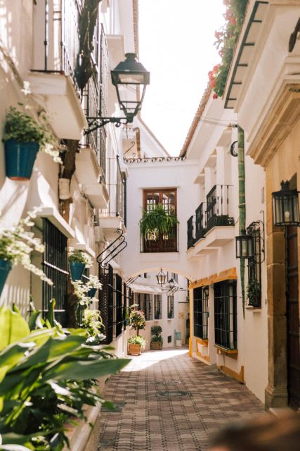 Discover Marbella's Old Town with five-star private tour - The Arab medina streets and the story after 1485