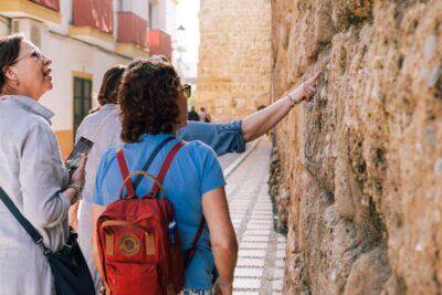 Discover Marbella's Old Town with five-star private tour - Starting at Fuente Virgen del Rocío in Alameda Park