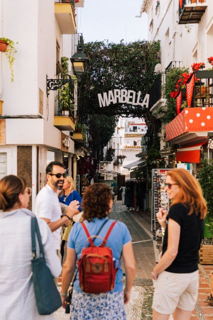 Discover Marbella's Old Town with five-star private tour - D·OLIVA Marbella Aceites de Oliva Premium and the free olive oil tasting