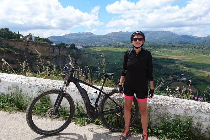 e-Bike (Self-Guided) Setenil Circular - 41km Easy - Following the Route: How the Garmin Navigation Helps