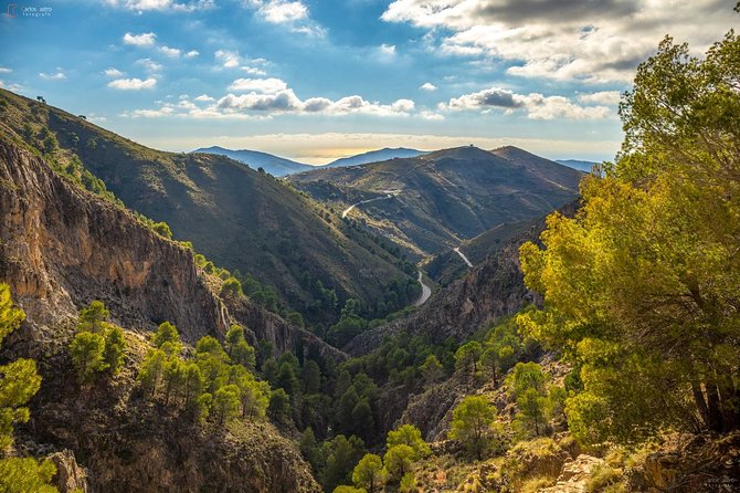 El Saltillo Gorge and White Village Hiking Tour from Malaga - On the Way Back: Goats, Night-Balanced Timing, and Sunset