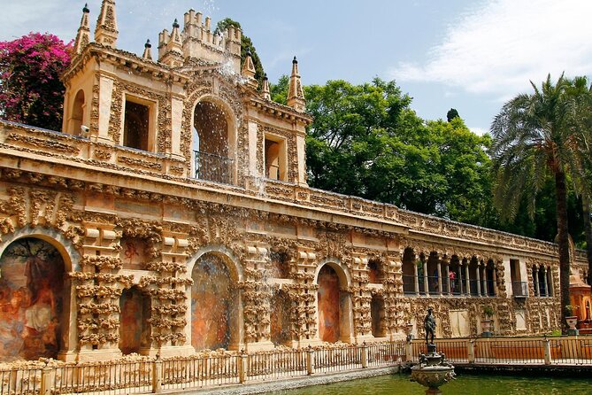 Excursion from Malaga to Seville with tickets to the Real Alcázar - Seville for 3 Hours: Plaza de España and Santa Cruz Without the Guesswork