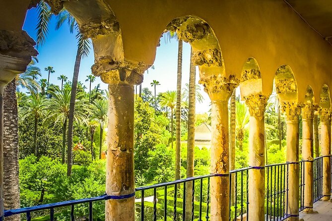 Excursion from Malaga to Seville with tickets to the Real Alcázar - Guides, Language Support, and How the Day Stays Under Control