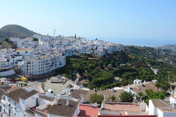Excursion to Nerja & Frigiliana. - Nerja: 3 hours and the Balcón de Europa viewpoint