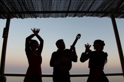 Flamenco evening and barbecue by the sea at the Blue Dolphin Beach Club - The barbecue dinner by the water: how it’s served and what to expect
