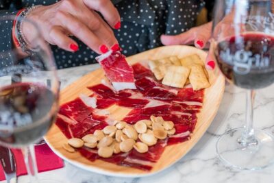 Flamenco Restaurant and Show in Alegria - Choosing your dinner: Joy Menu, Chef’s Menu, or à la carte trade-offs