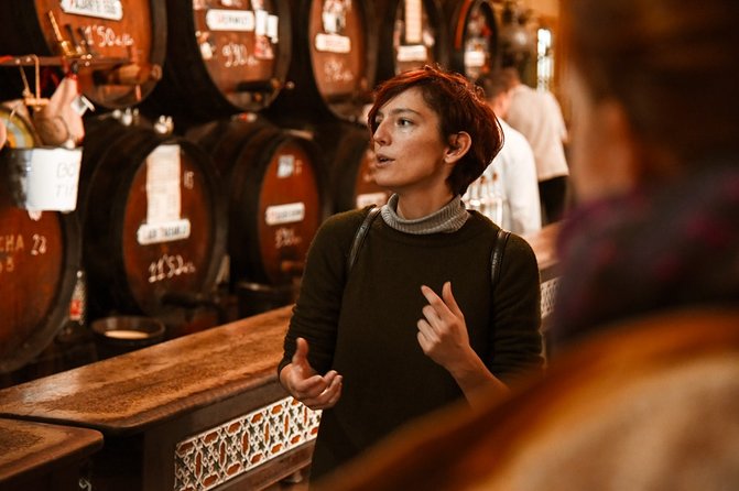 Flamenco, Tapas and Wine Tour: Best of Málaga in one Evening - The guide experience: how names like Erika, Alicia, and Candy connect the dots