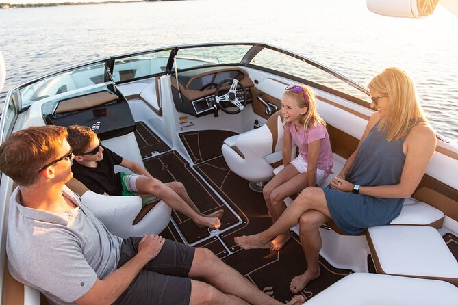 FourWinns HD240 boat rental for 10 people 4 hours - Price and value: $733.69 for up to 10 people