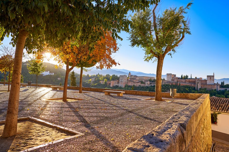 From Costa del Sol: Granada Day Trip Free Time 5h - Paseo de los Tristes and the Hill-Neighborhood Choice: Albaicín and Sacromonte