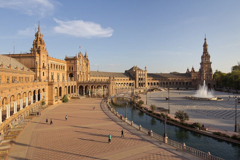 From Costa del Sol: Guided Tour of Seville - Four Hours to Explore on Your Own: Spend It Like a Local (Not Like a Checklist)