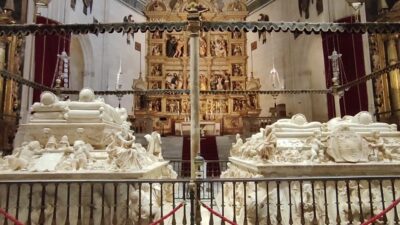 From Malaga: Alhambra and Royal Chapel with Entry Tickets - Royal Chapel of Granada: A Quick Hit with Real Emotional Gravity