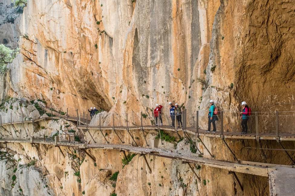 From Malaga: Caminito del Rey Tour - First steps on the pathway: the 30-minute walk segment