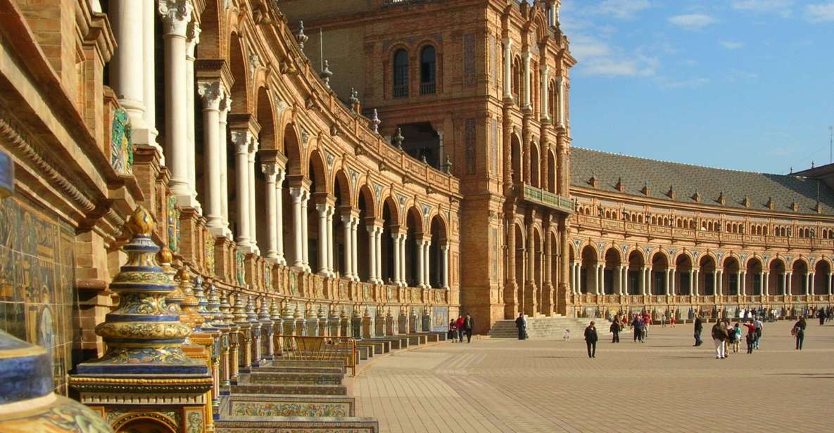 From Malaga: Private Seville, Alcazar and Cathedral Day Trip - Seville Cathedral: A Gothic Giant You Can Actually See