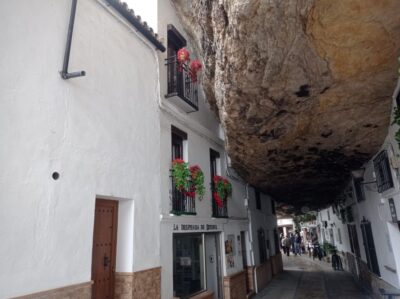 From Málaga: Ronda+Setenil de las Bodegas with Little Train - Ronda’s canyon views: Alameda del Tajo Park to Puente Nuevo