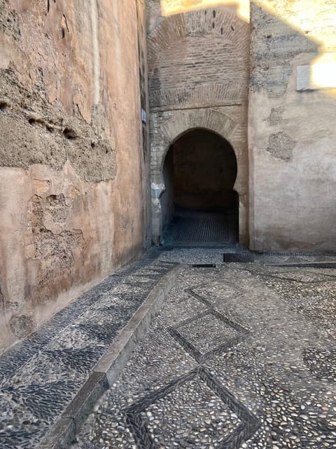 From Nerja/Almunecar: Granada Full-Day Trip - Key things you’ll notice on this Granada day trip