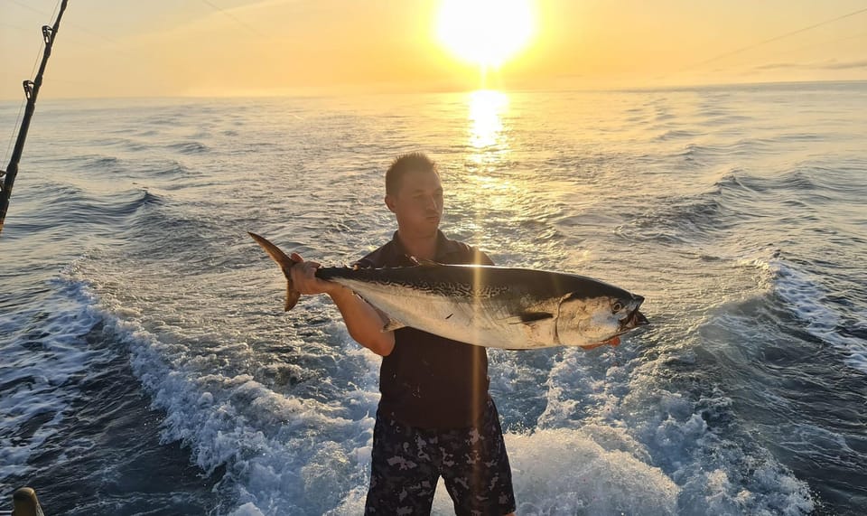 Fuengirola: 4h Trolling Fishing Trip with Snacks and Drinks - Views of the Mediterranean: the trip is more than the catch
