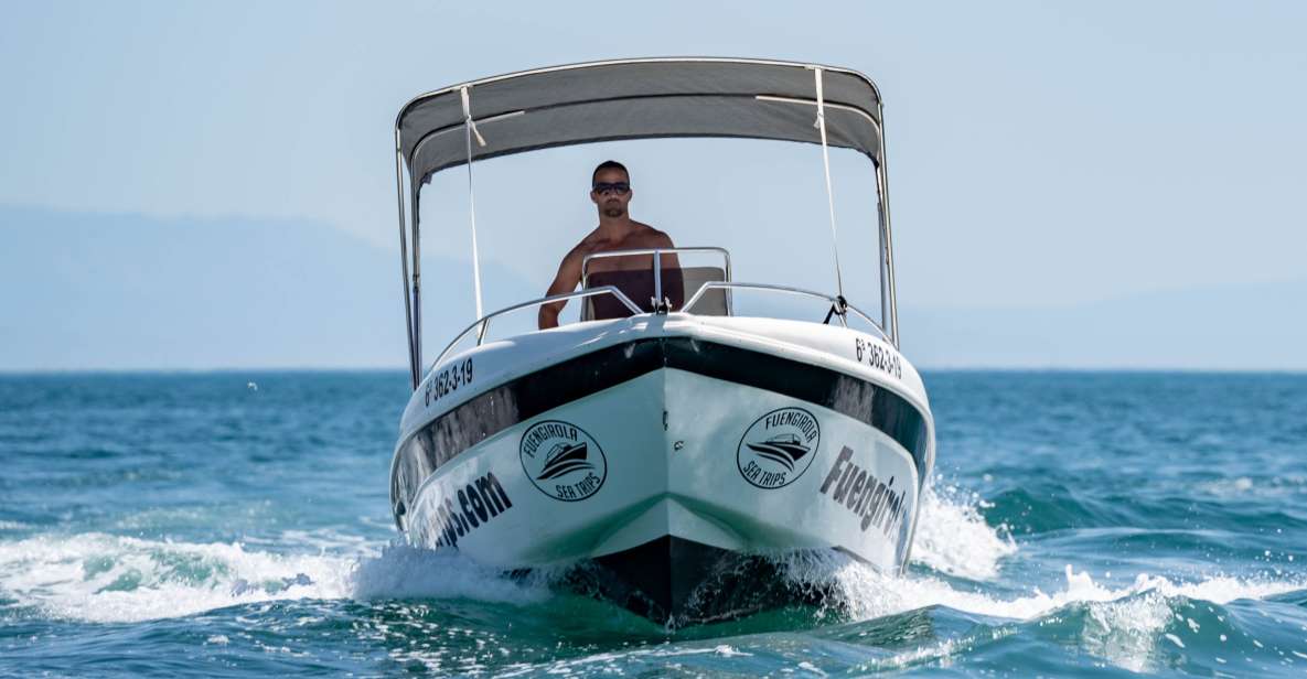 Fuengirola: Best Boat Rental without License - Getting set up in Fuengirola: smooth check-in beats stress