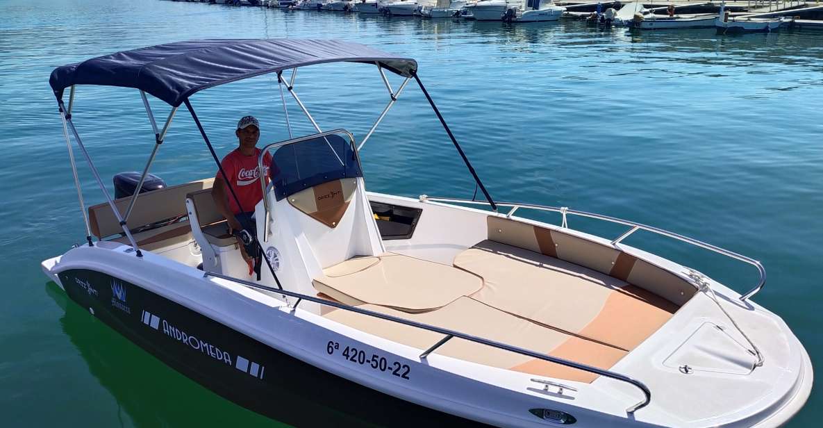 Fuengirola: Dolphin Watching Tour with Snacks and Drinks - The Boat Ride: Modern, Fast, and Small-Group Calm