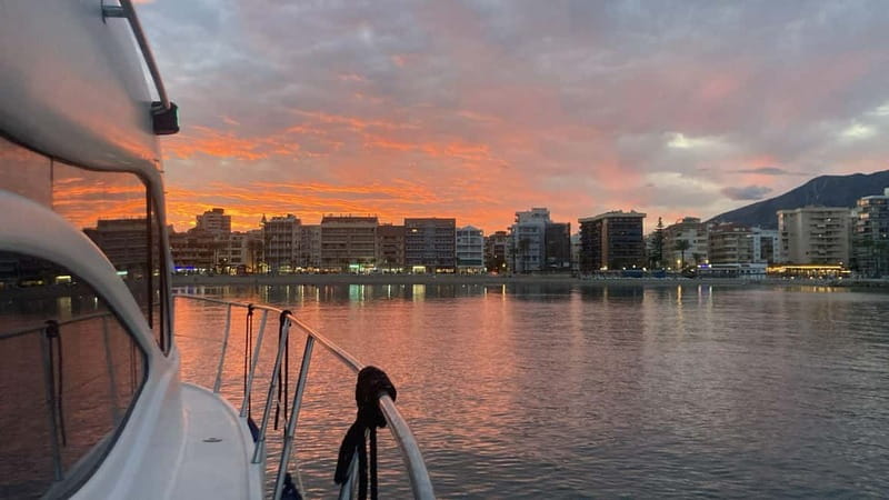 Fuengirola: Sunset Boat Tour - Cocktail Dinner & Champagne - The Main Event: A 2.5-Hour Sunset Cruise Along the Costa del Sol