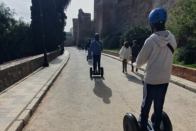 Gibralfaro Castle Guided Tour – Best Panoramic Views of Málaga - Meeting at QQ Bikes Puerto de Málaga (and how the hour flows)