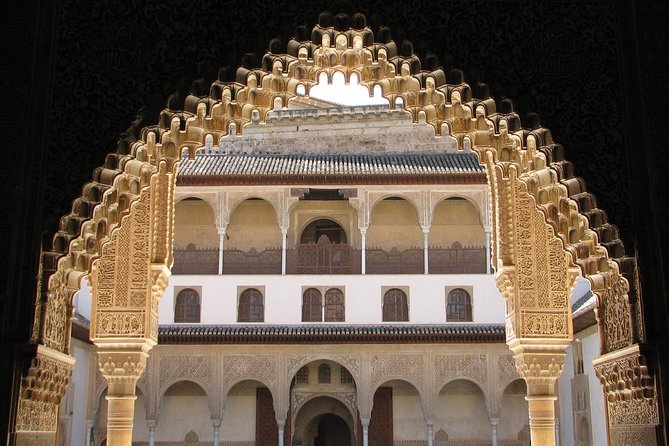 Granada Full Day Tour From Malaga - Admission included, but still verify what you’re paying for