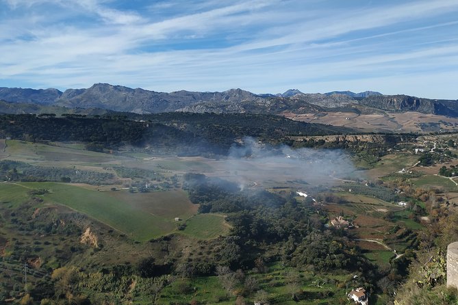 Guided Tour of Ronda - Alameda del Tajo: your garden-and-gorge warm-up