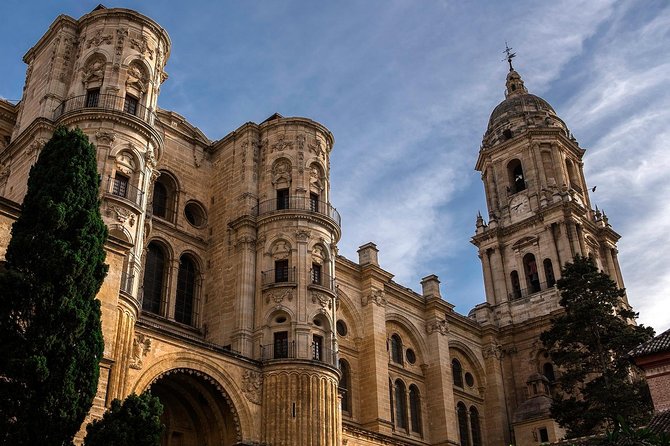 Historical Centre and Cathedral of Málaga - La Manquita Cathedral: where the tour starts