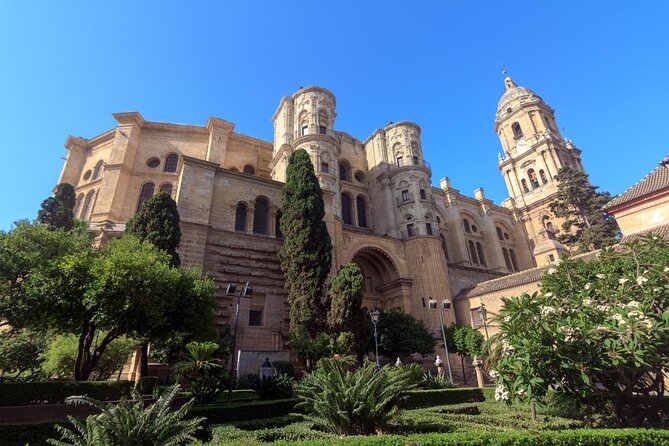 Historical Centre and Cathedral of Málaga - The route through Malaga’s historic centre: Plaza de la Constitución and the Picasso Foundation