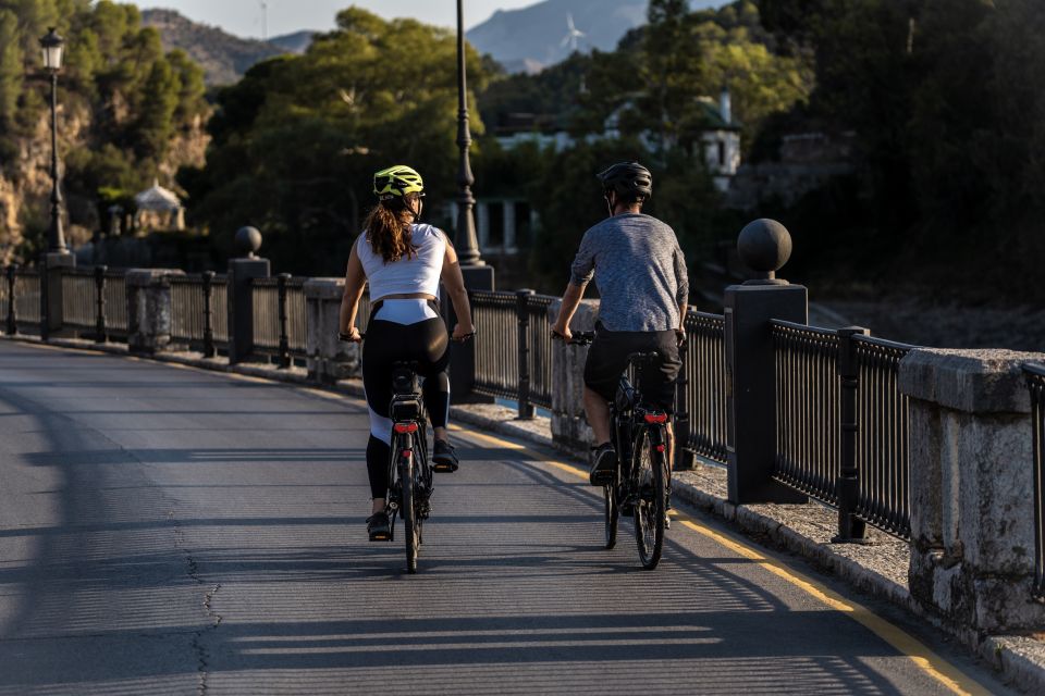 Málaga: 4-Hour Premium E-Bike Tour with Panoramic Views - Key highlights at a glance