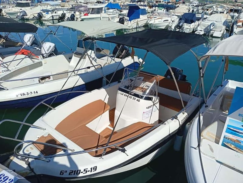 Malaga: 5-Seater Speedboat Boat Rental Without a License - Who Should Book This Malaga Speedboat Rental (and Who Should Skip It)
