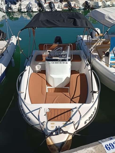 Malaga: 5-Seater Speedboat Boat Rental Without a License - Should You Book? My Take